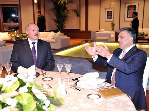 Belarus Cumhurbaşkanı Lukaşenko ile Akşam Yemeği